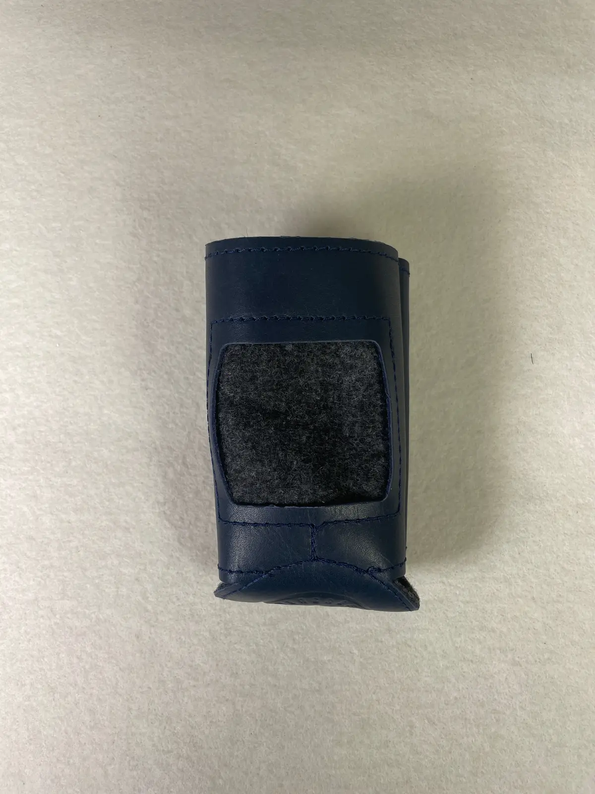 * Evergreen Self Finishing Leather Can Cozy For Needlepoint, Standard Can- Navy 1