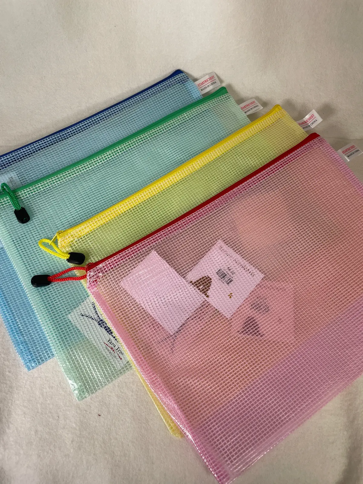 Yarn Tree Zipper Totes- 9X13 (Assorted Colors) 1