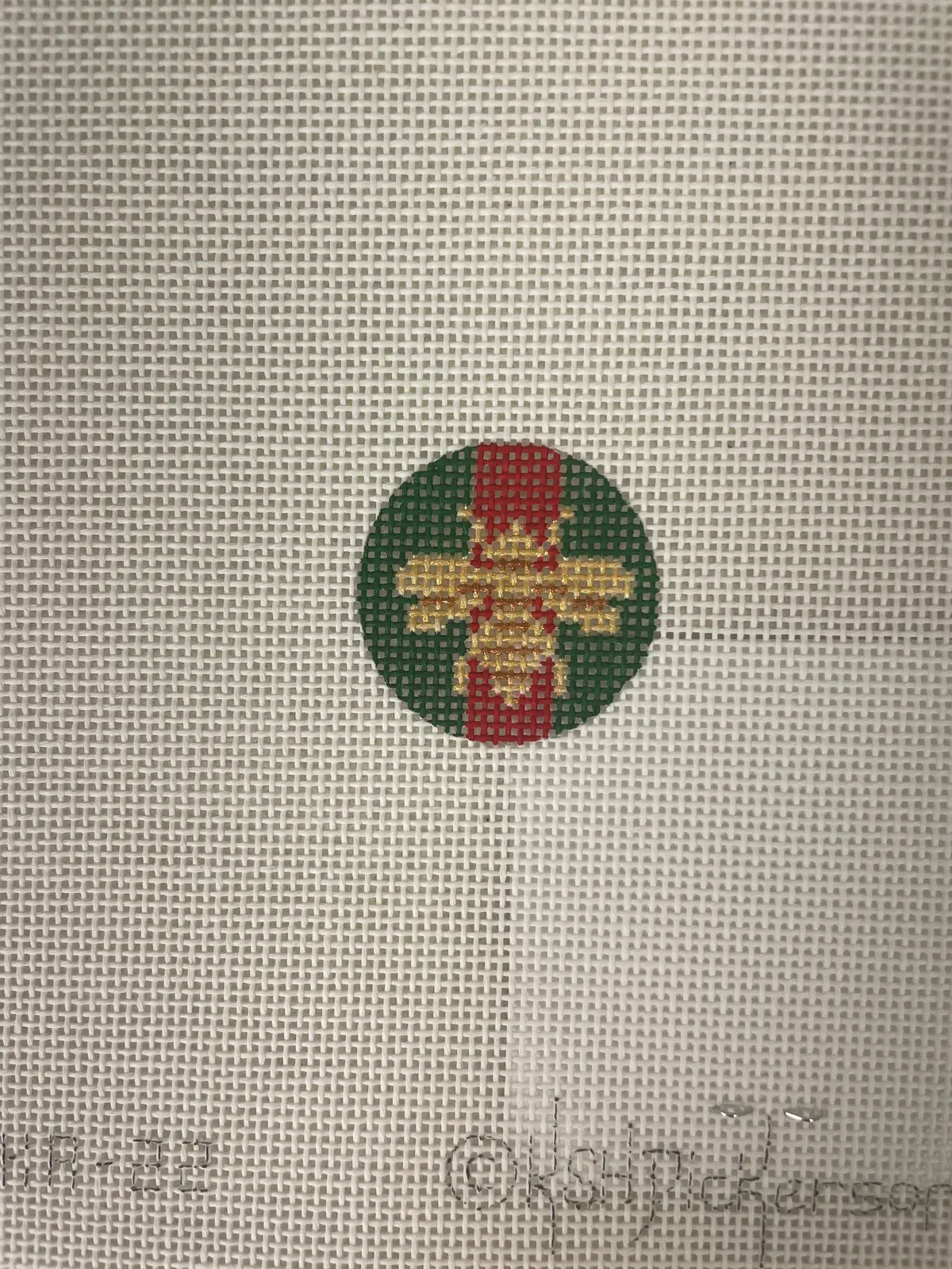 * Kate Dickerson Pkr22 Planet Earth Key Ring Insert- Gold Bee On Gucci Red And Green Stripe 1