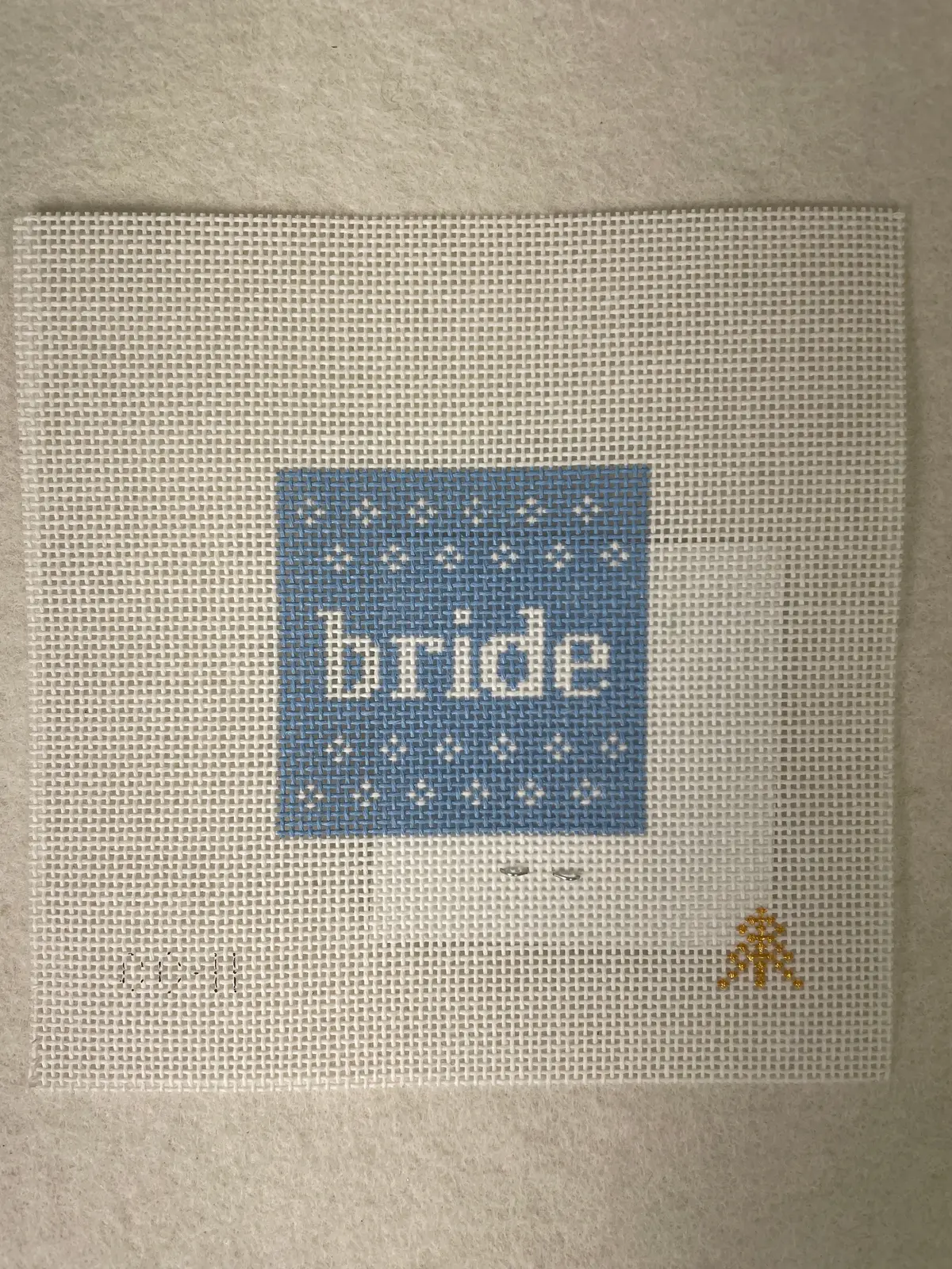 * Evergreen Cc11 Bride Needlepoint Canvas For Can Cozy 1