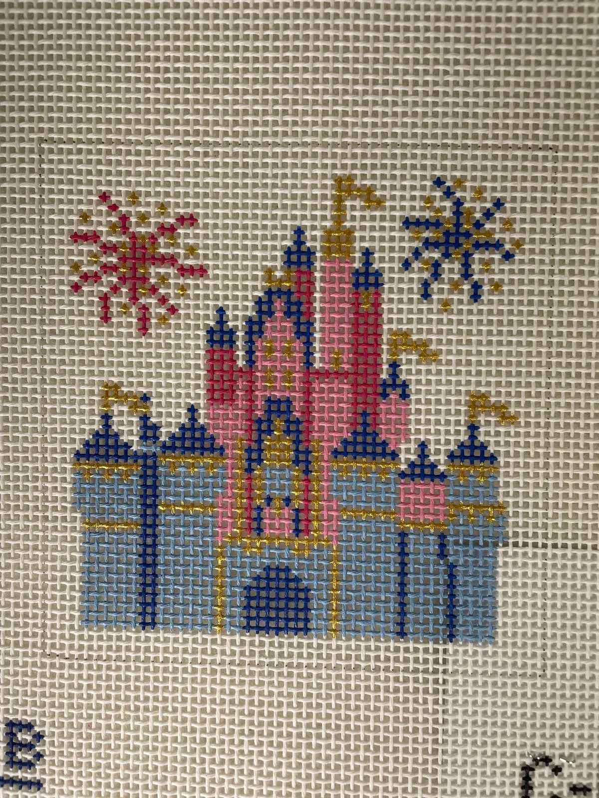 * Lauren Bloch C05 Big Castle - 10 Mesh 1