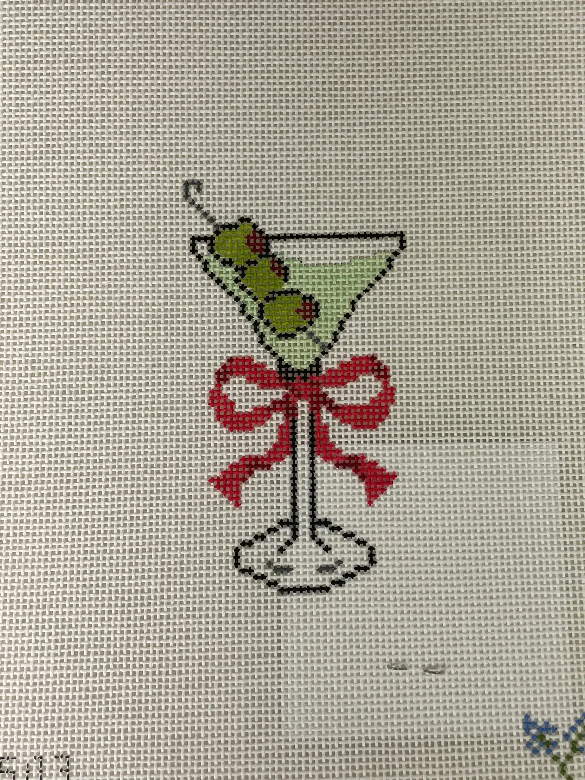 * Ndlpt Designs 503 Dirty Martini With Red Bow 1