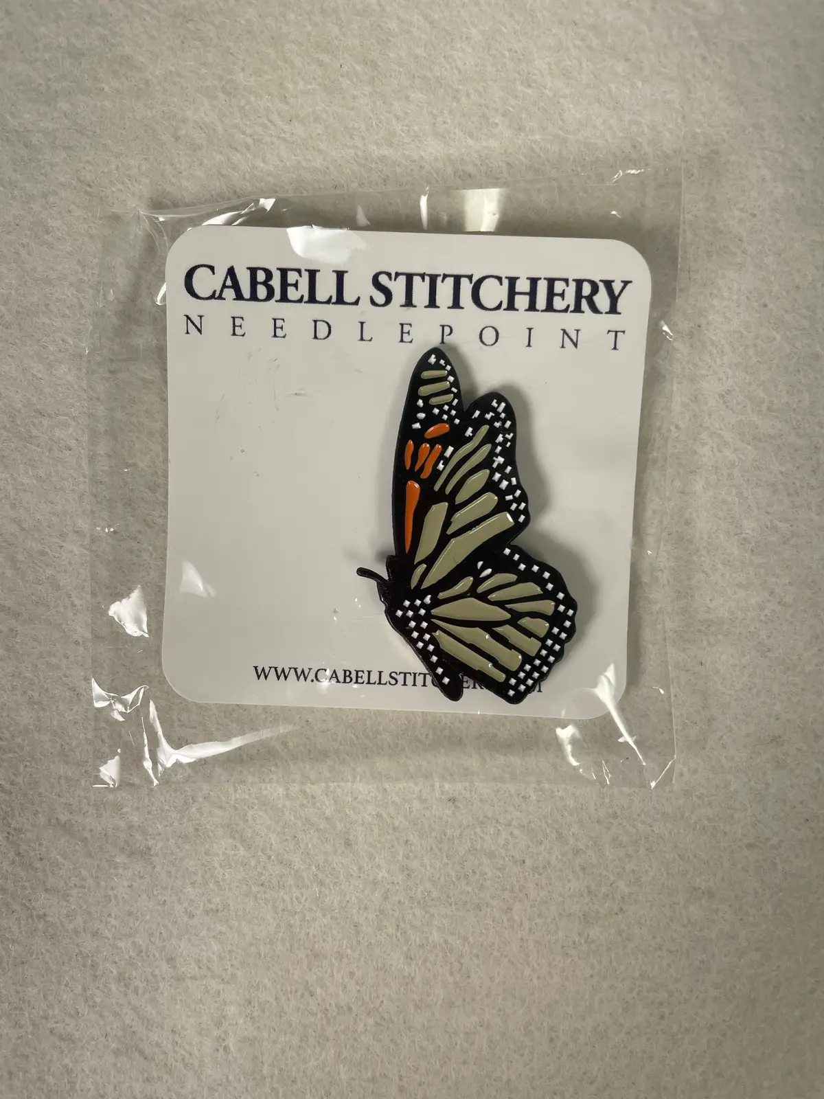 Cabell Stitchery Monarch Butterfly Needleminder 1