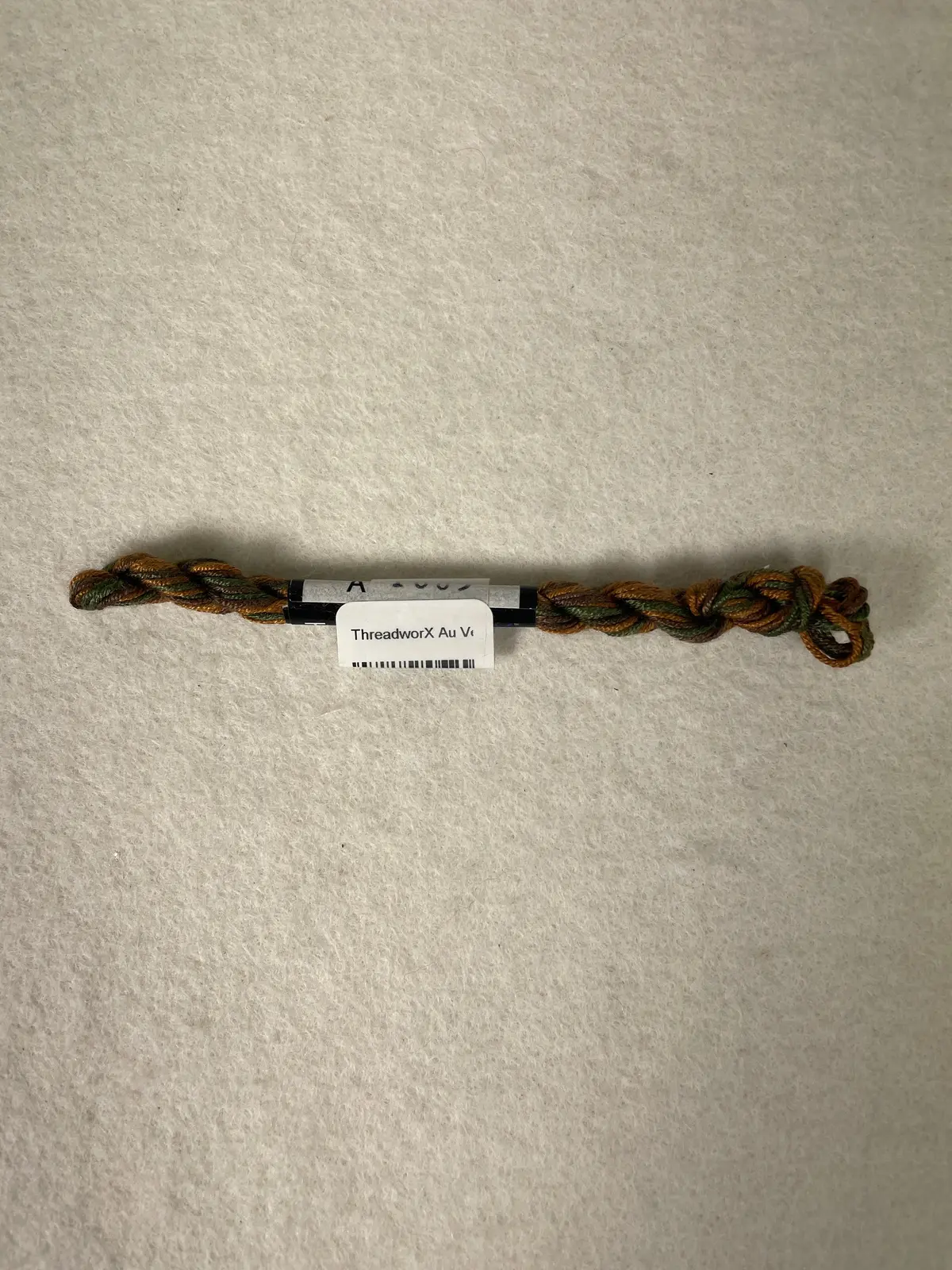 Threadworx Au Ver A Soie O/D Silk- A1685 Woodsy 1