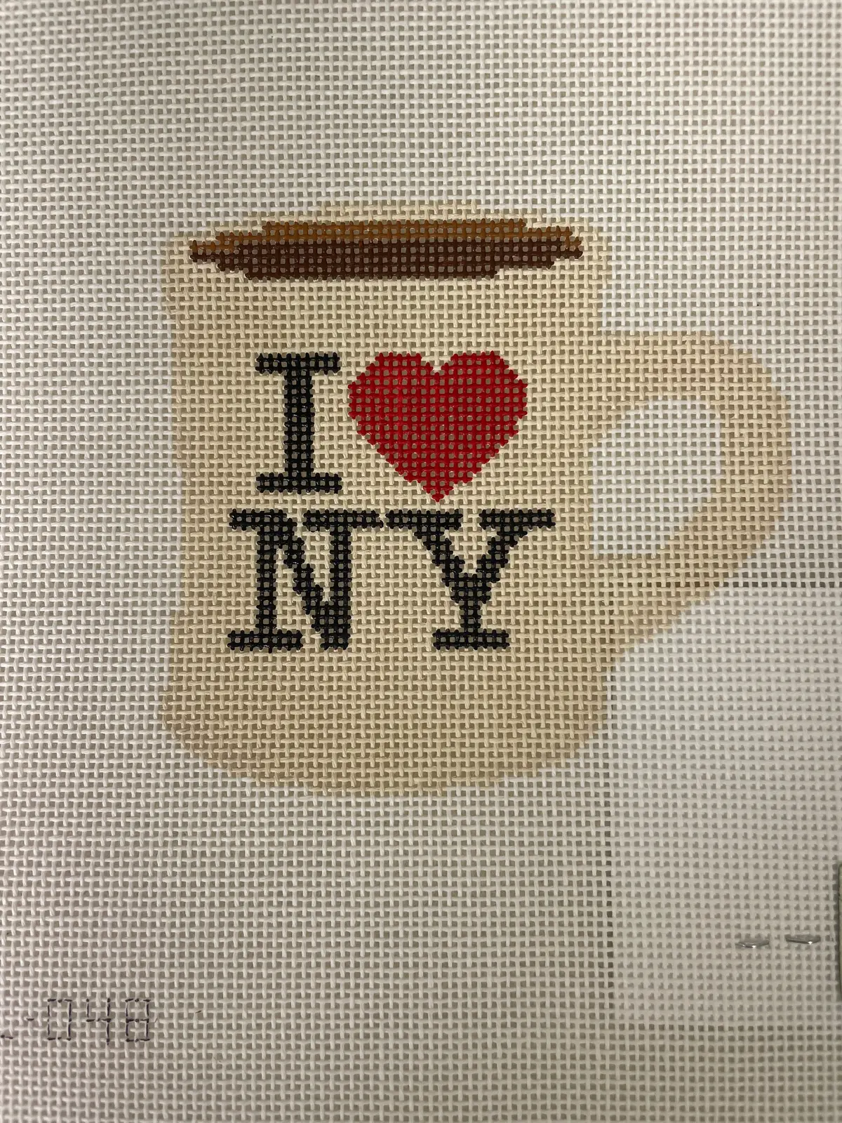 * Dogwood Needlepoint Agl048 I Heart Nyc Mug 1