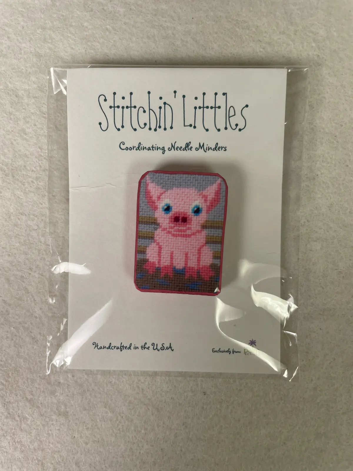 *Purple Palm Designs Stitchin' Littles Pig Needleminder 1