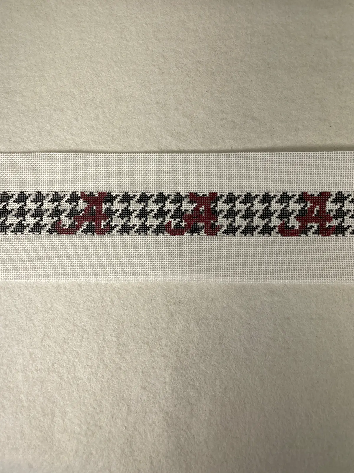 * Meredith Collection 5460A Alabama Houndstooth 1