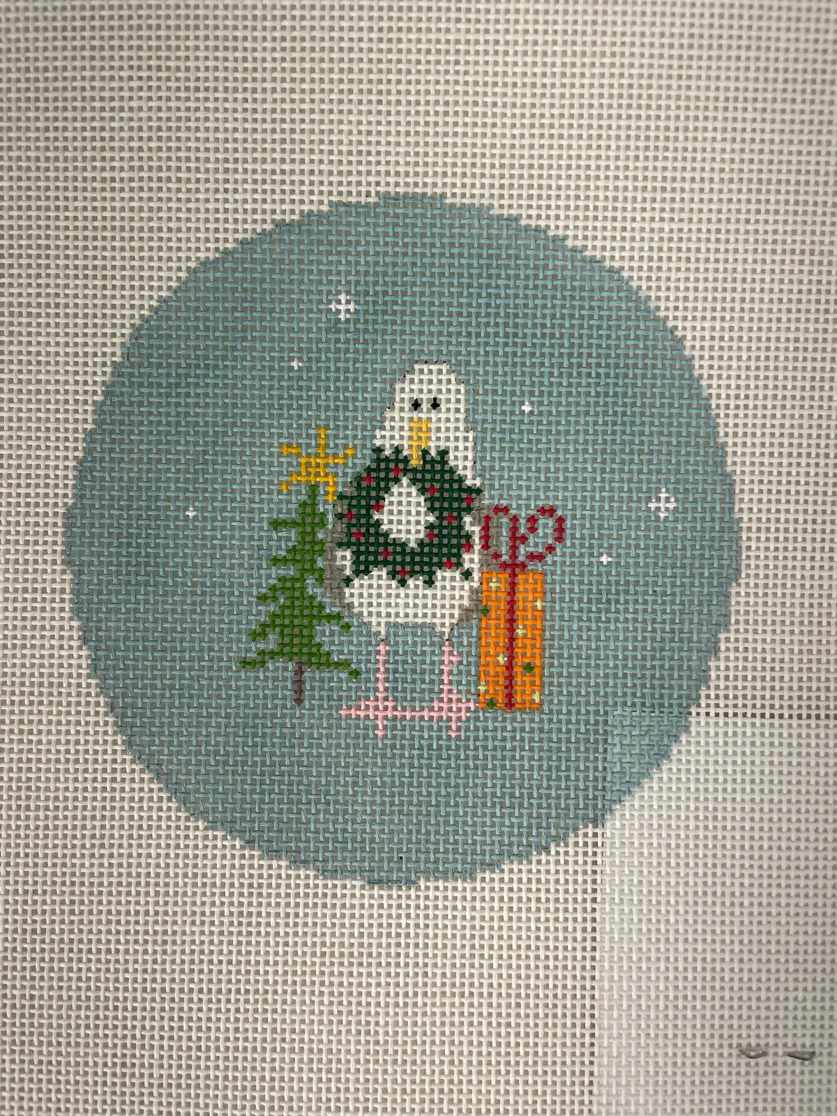* Pippin Pchr013 Seagull With Wreath 1