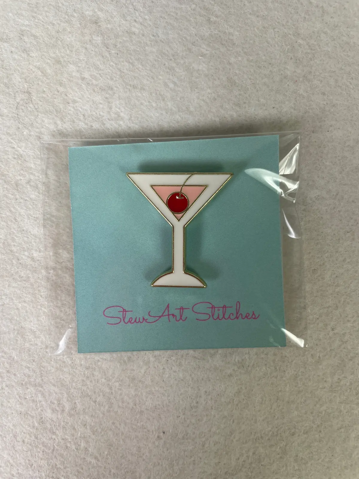 *Stewart Stitches Martini Needleminder 1