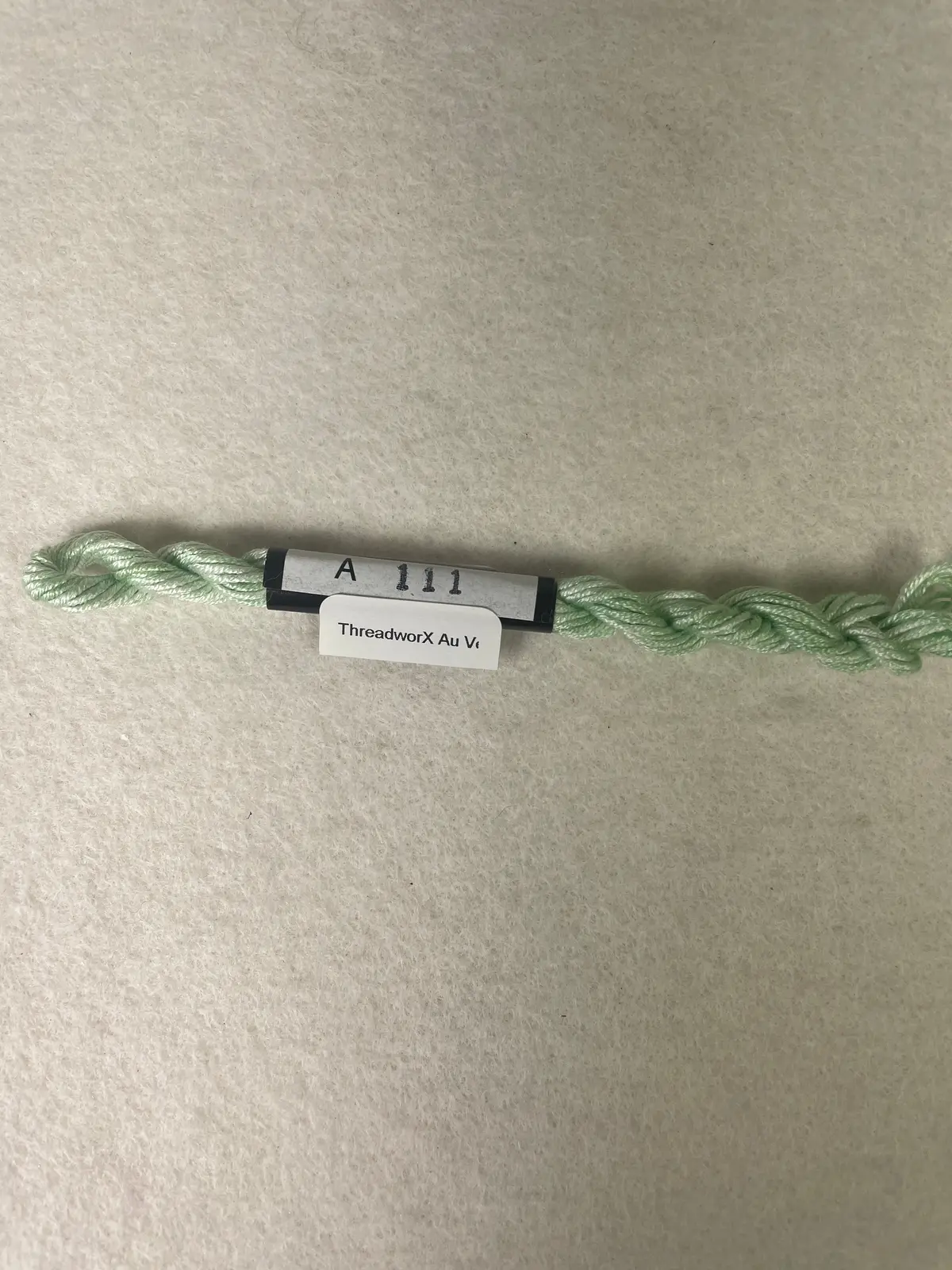 Threadworx Au Ver A Soie O/D Silk- A111 Mint Julep 1