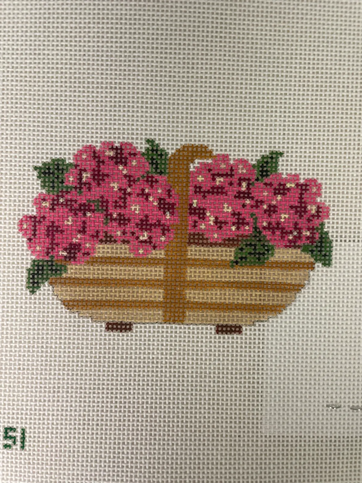 * Tout Le Monde Needlepoint Tlm51 Sussex Trug- Summer Crush Pink Hydrangea 1