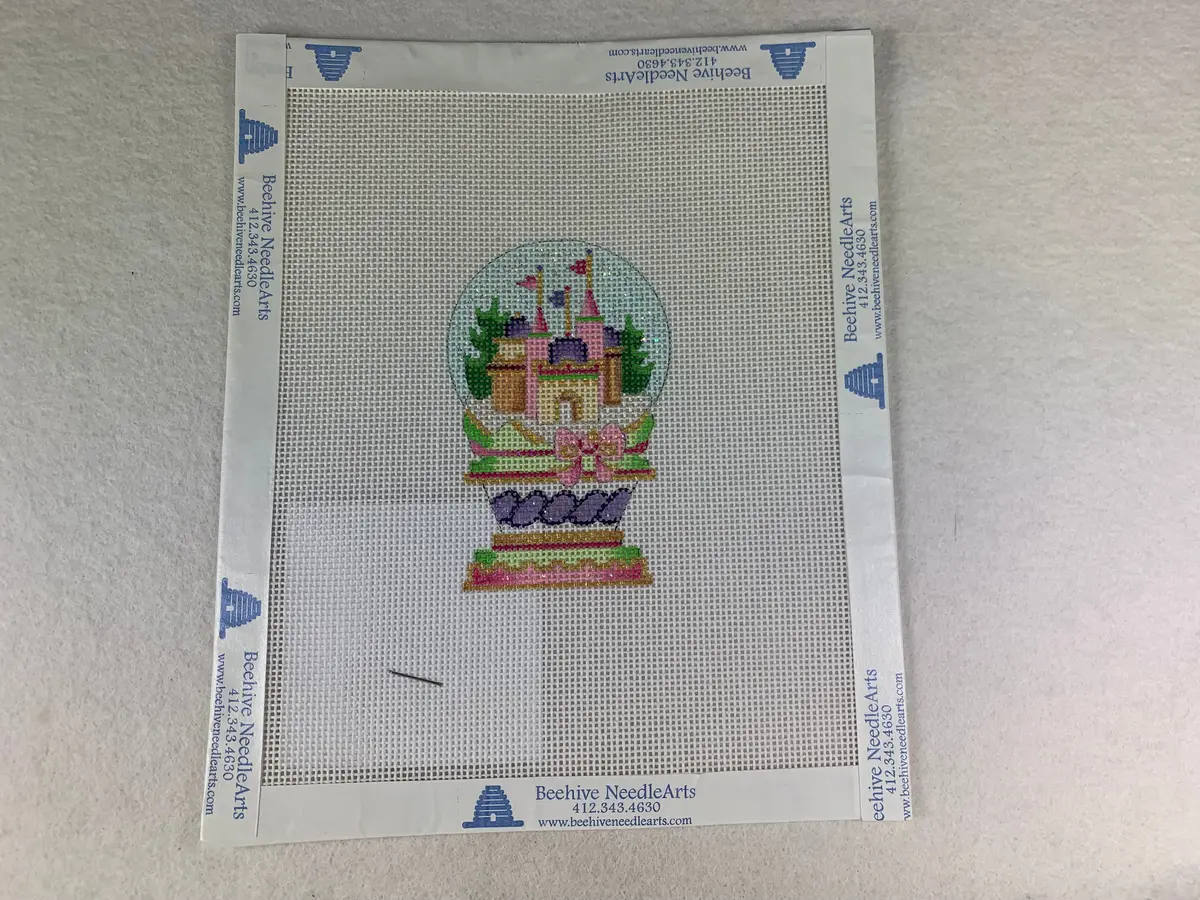 Strictly Christmas Cosg01 Princess Snowglobe 1