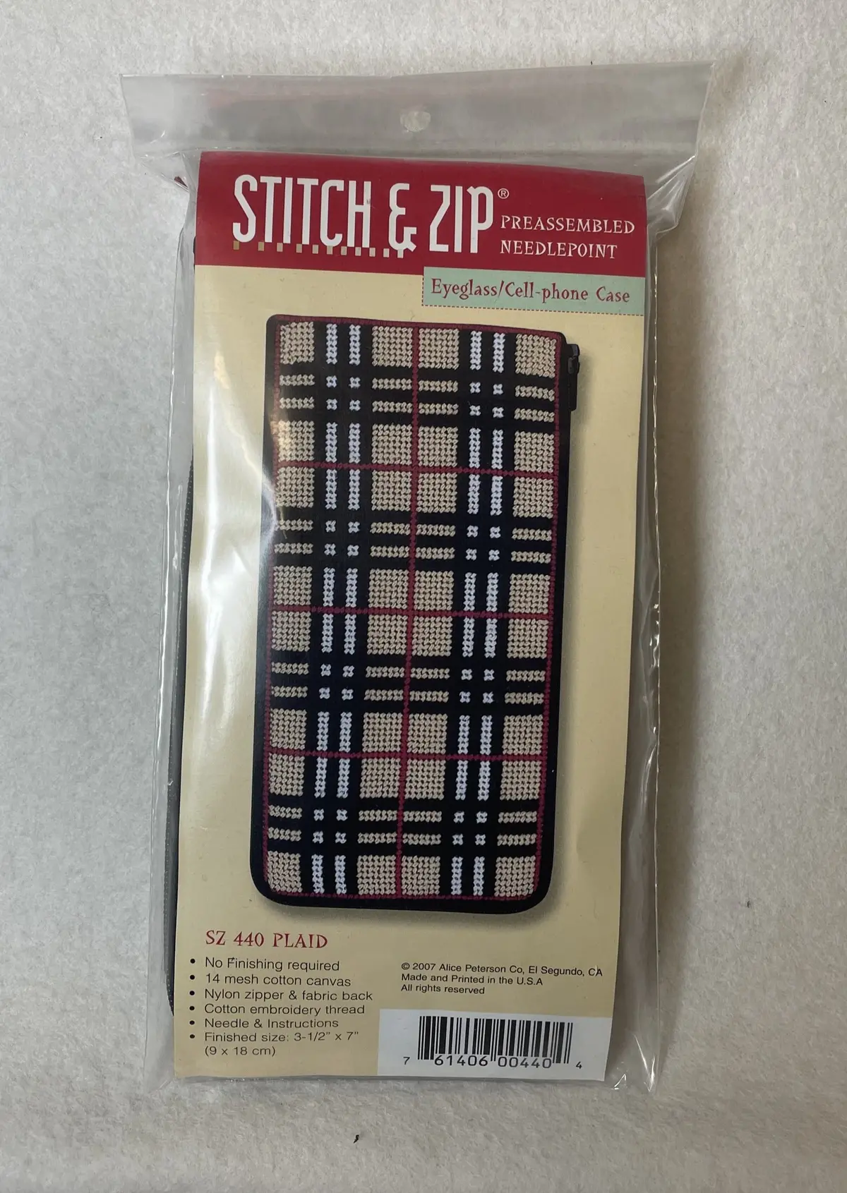 Alice Peterson Company Sz440 Plaid Eyeglass Case 1