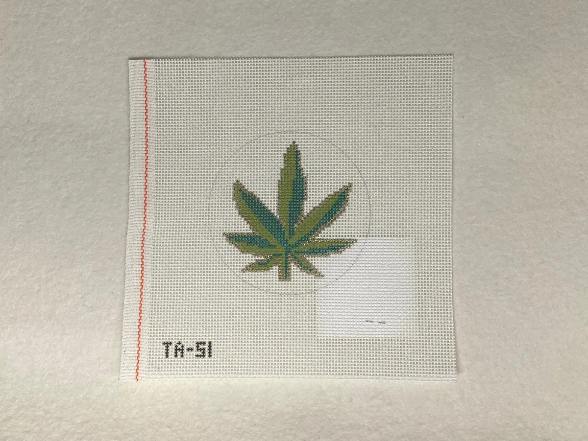 Thorn Alexander Ta51 Don't Panic - Pot Leaf Canvas 1