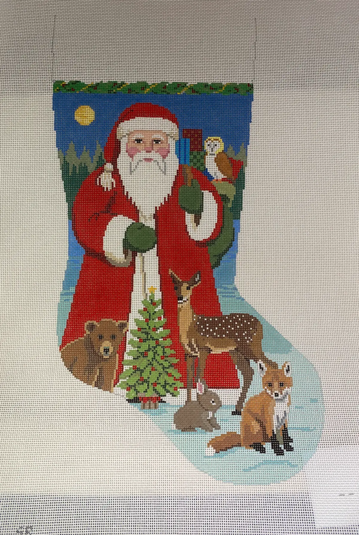 Susan Roberts Needlepoint 3243 Santa With Baby Forest Animals 1