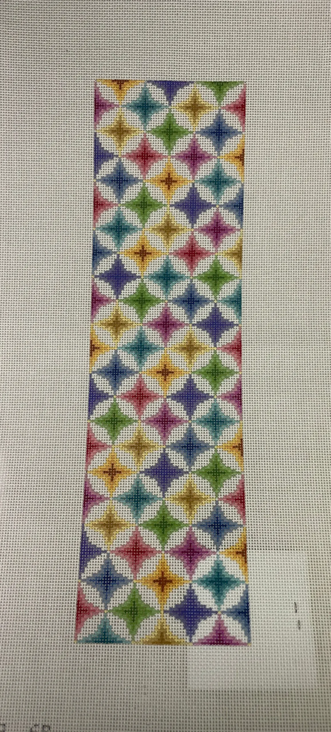 * Susan Roberts Needlepoint 659 Cathedral Diamonds Eye Glass Case 1
