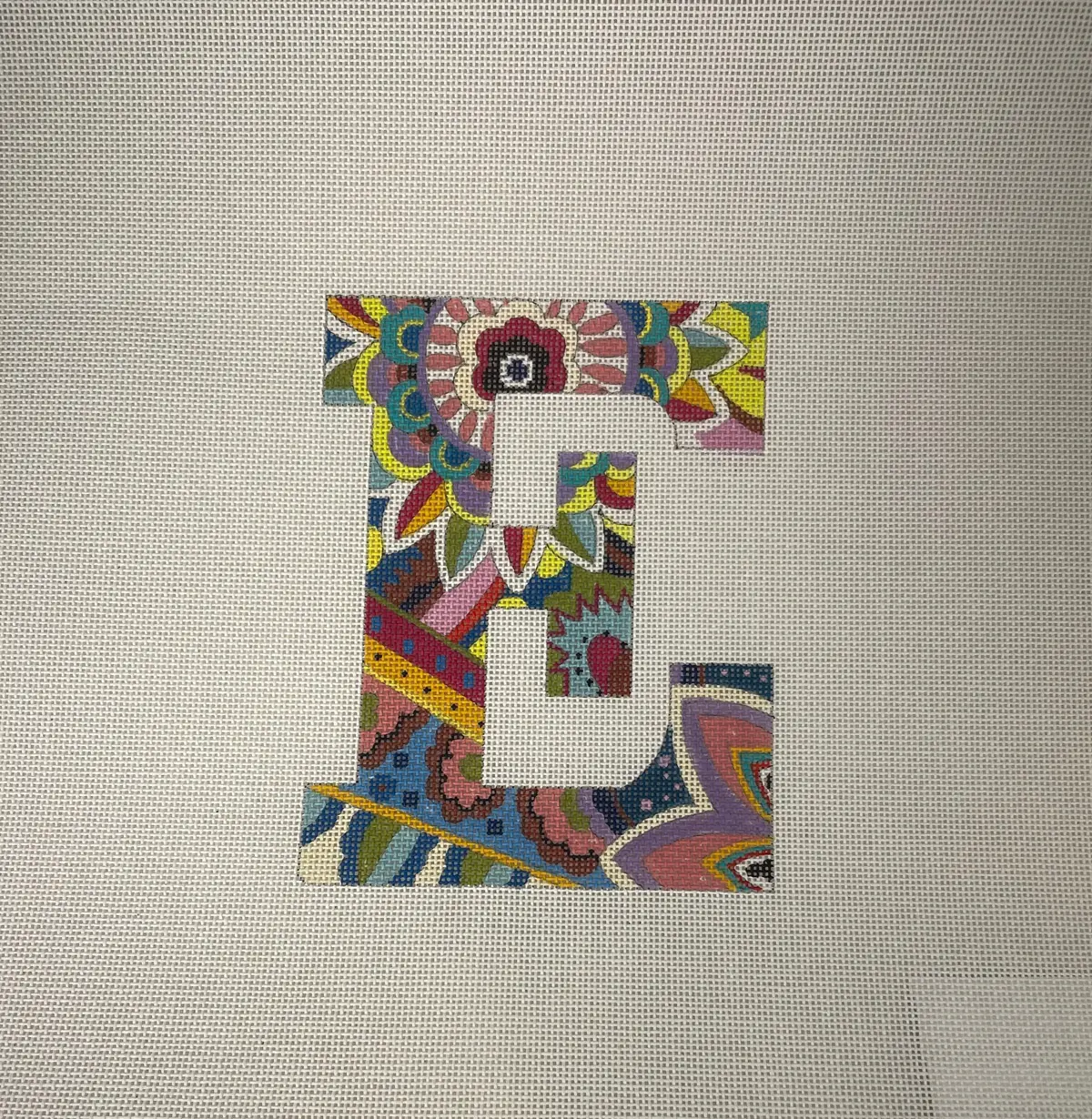 * Colors Of Praise Letter 'E' - 6In / 18M 1