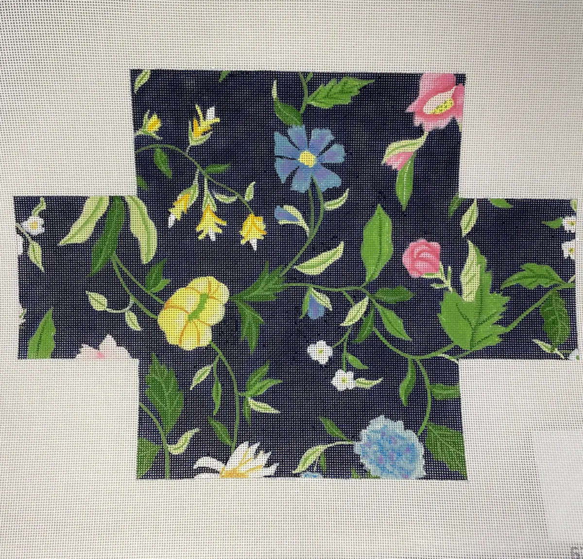 * Cbk Needlepoint Gd-Bc02 Floral On Navy Brick Cover 1