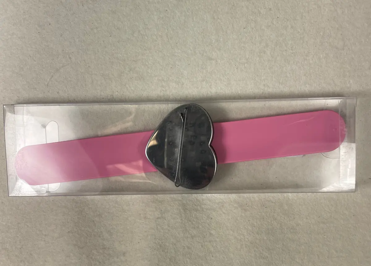 Penny Linn Designs Heart Pin Magnet- Pink 1