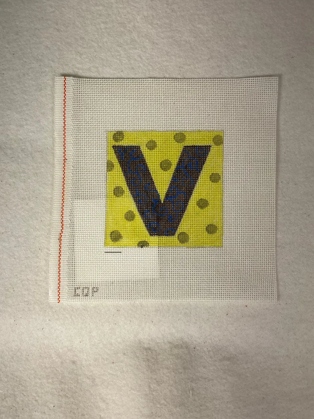 *Sale Colors Of Praise Letter 'V' 1