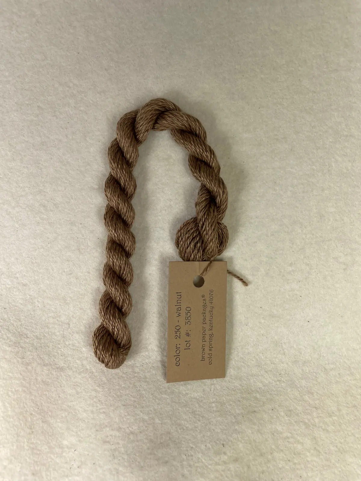 Silk & Ivory 250 Walnut 1